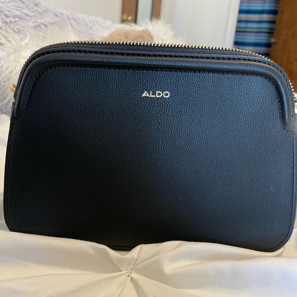 Selling brand new aldo crossbody - Picture 3 of 3
